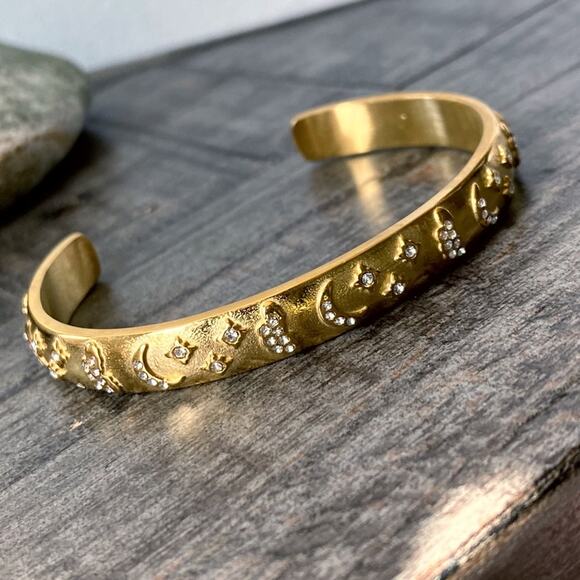 NEW Moon & Star Layering Bracelet - Picture 4 of 7